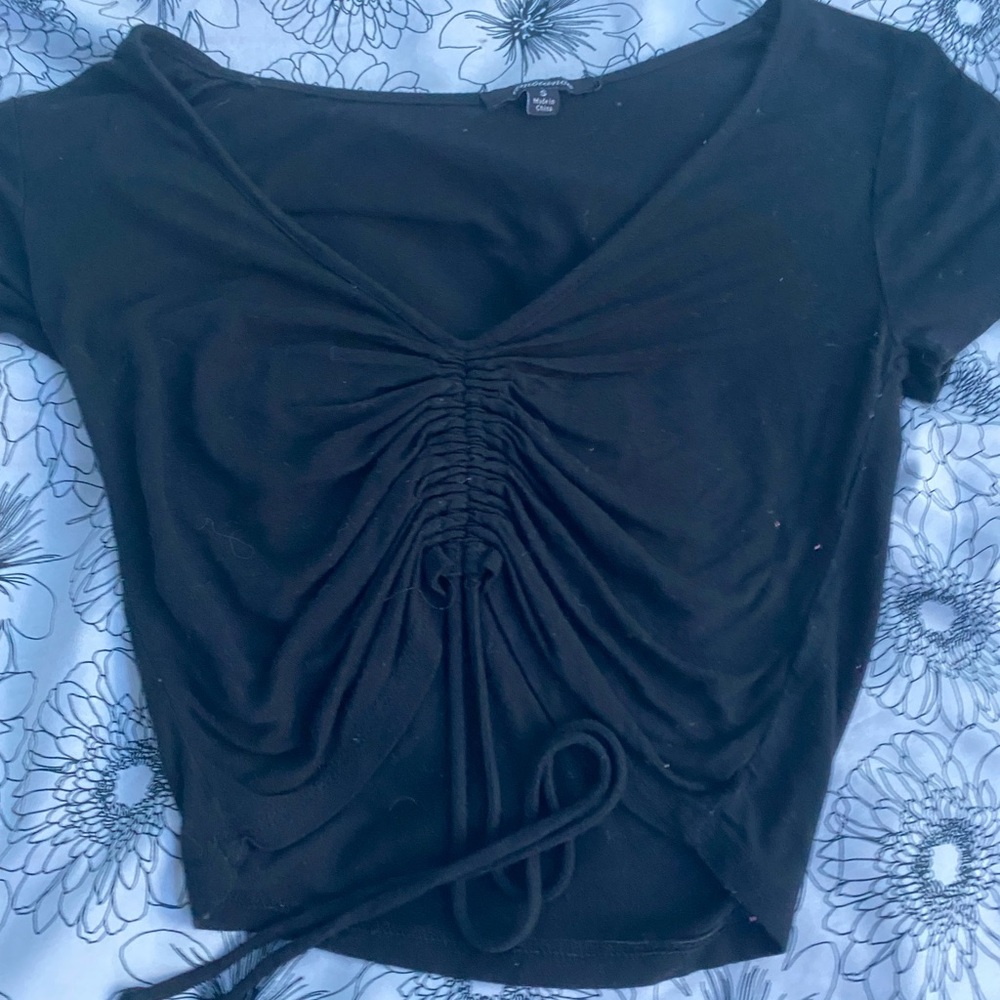 black crop top